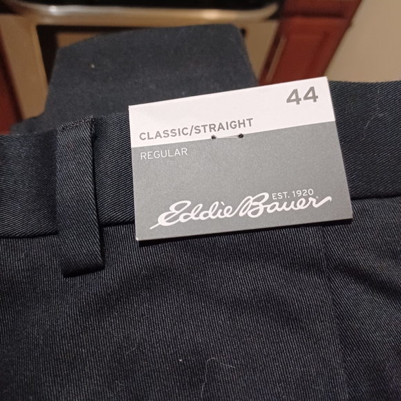 Eddie Bauer Size 44W Pants for Men CLASSIC/STRAIGHT Navy - Picture 4 of 5